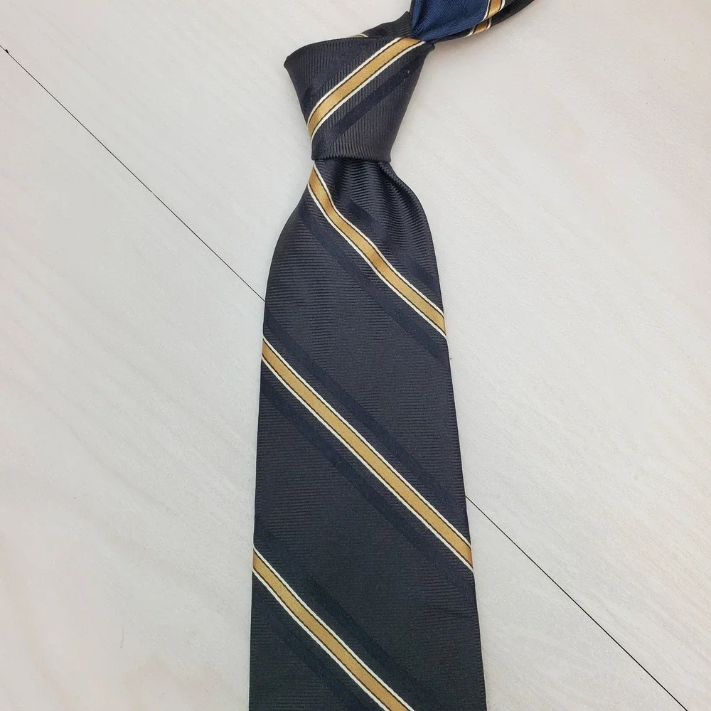 Tommy Hilfiger Mens Silk Tie Navy Blue Gold White Diagonal Striped Made in USA